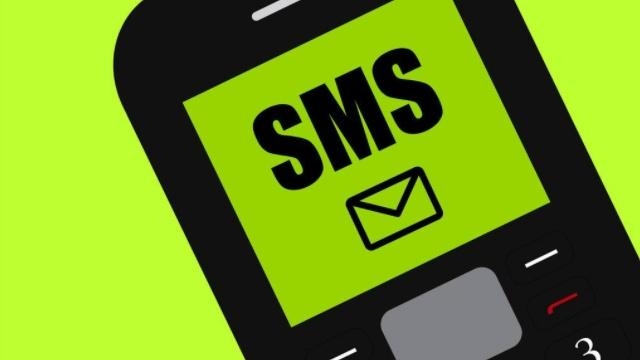 给警察发短信：如何正确沟通，共建和谐社区