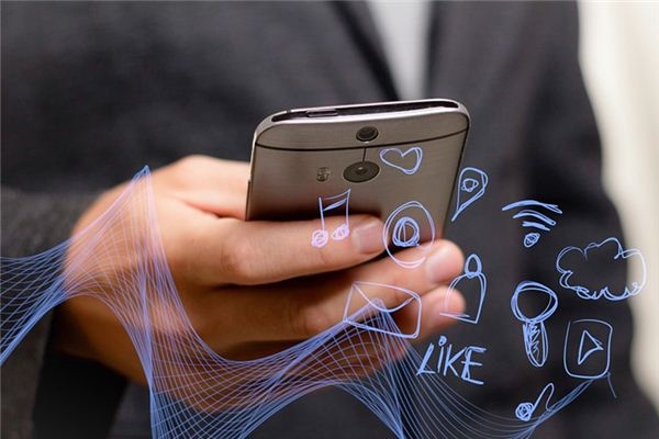 <b>标题：群发短信平台红枫叶——企业沟通利器，助力信息传递无忧</b>